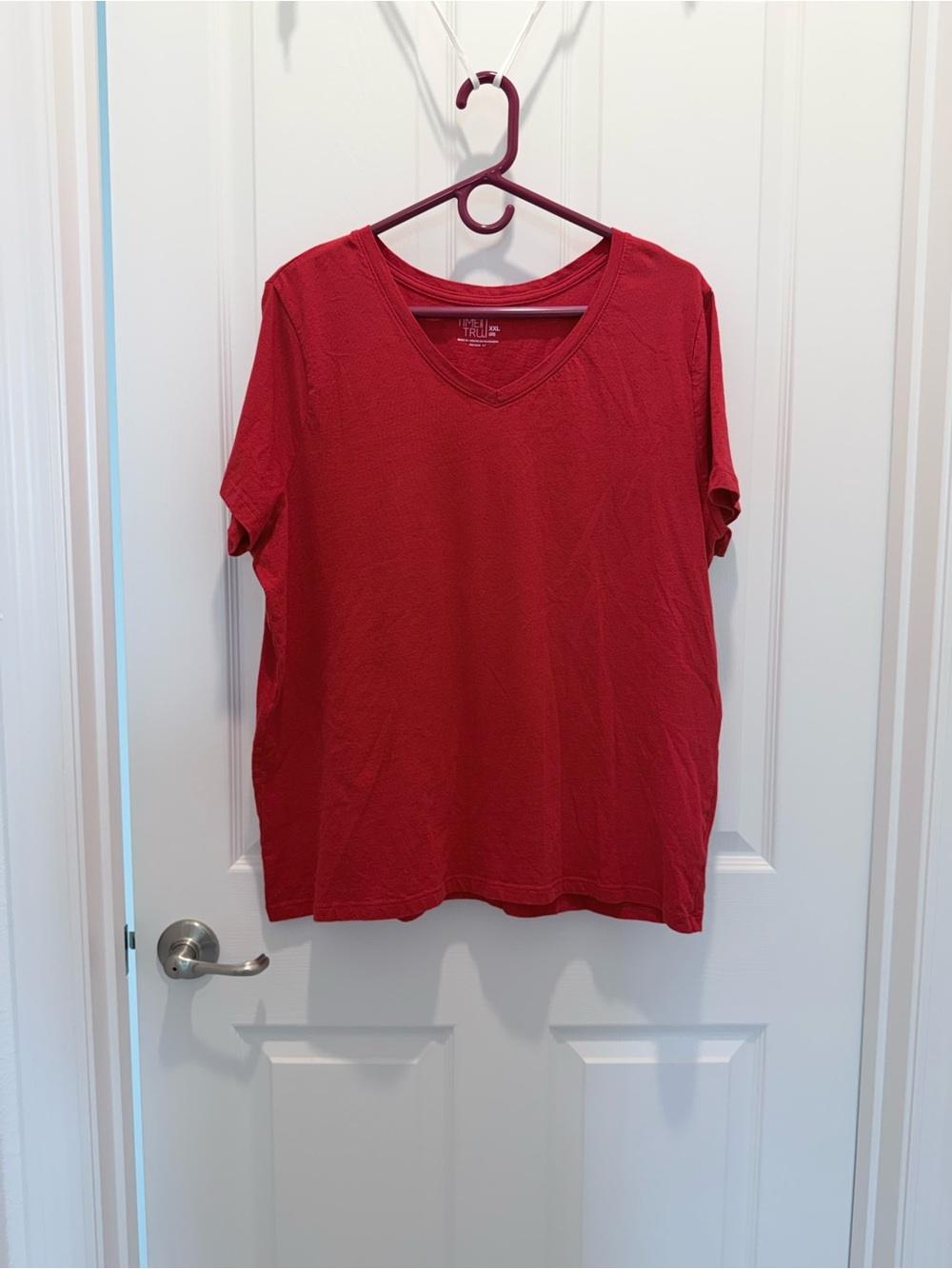 Time and Tru Red V-Neck Short Sleeve Tee